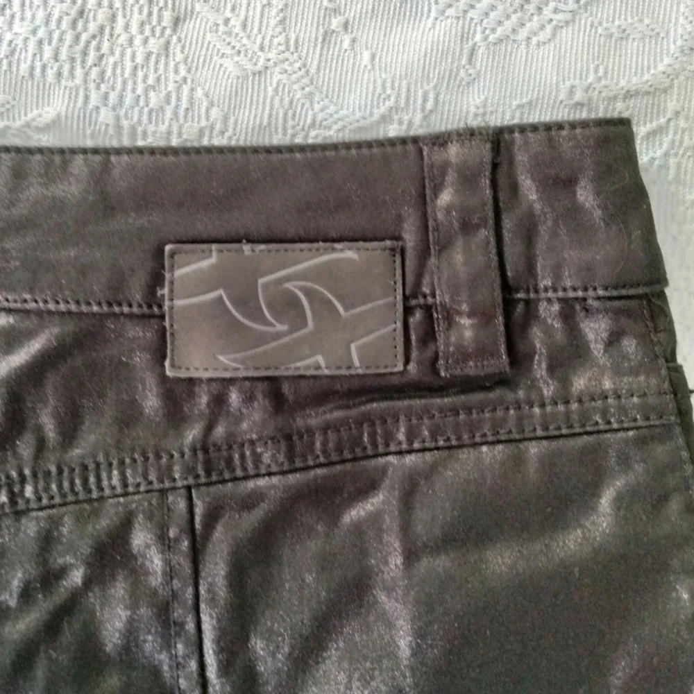 Y2K A-Line Leather Look Black Mini Skirt Women's US Size 6 Fake Leather